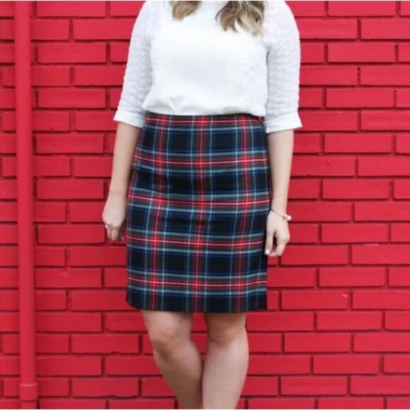 J. Crew Plaid Pencil Skirt Multi Color Women's Size 2 Hidden Back Zipper Back Ve - Picture 2 of 9